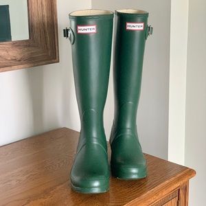 Hunter Boots - Tall - Forest Green - size 6